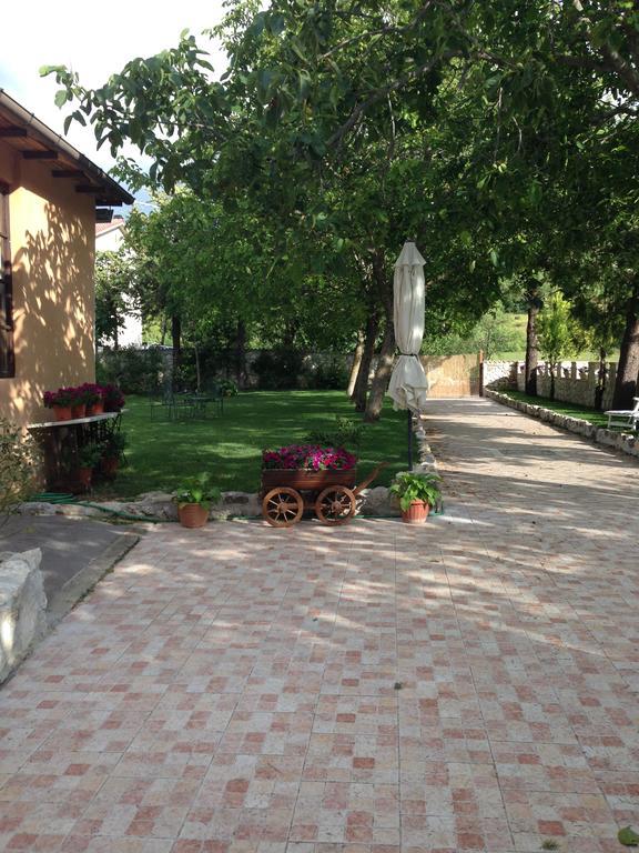 Agriturismo Capriccio Di Giove Cansano Buitenkant foto