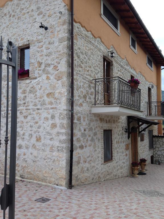 Agriturismo Capriccio Di Giove Cansano Buitenkant foto