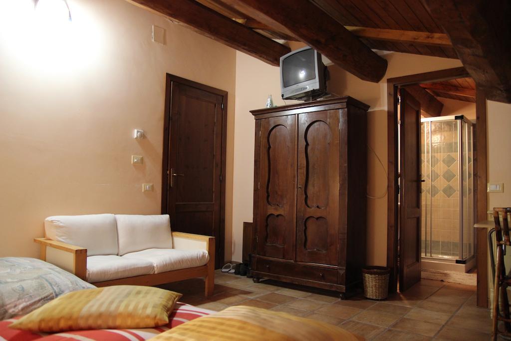 Agriturismo Capriccio Di Giove Cansano Buitenkant foto